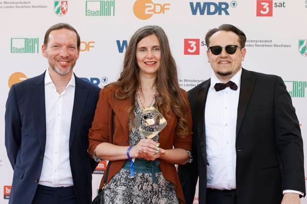 Gast, Anja Marquardt und Martin Danisch bei der 61. Verleihung des Grimme Preises 2025 im Theater Marl. Marl, 04.04.2025