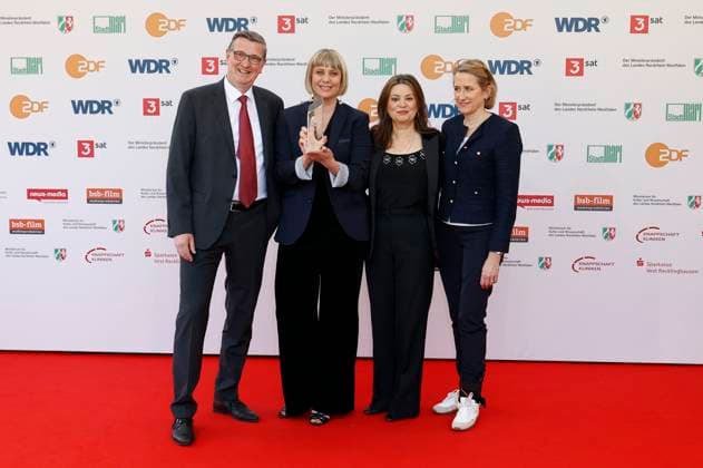Martin Rabanus, Steffi Niederzoll, Cigdem Uzunoglu und Gast bei der 61. Verleihung des Grimme Preises 2025 im Theater Marl. Marl, 04.04.2025