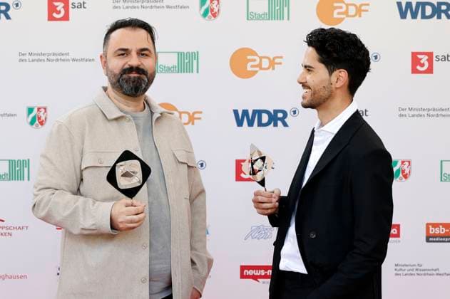 Bilal Bahadir und Cagdas Eren Yüksel bei der 61. Verleihung des Grimme Preises 2025 im Theater Marl. Marl, 04.04.2025