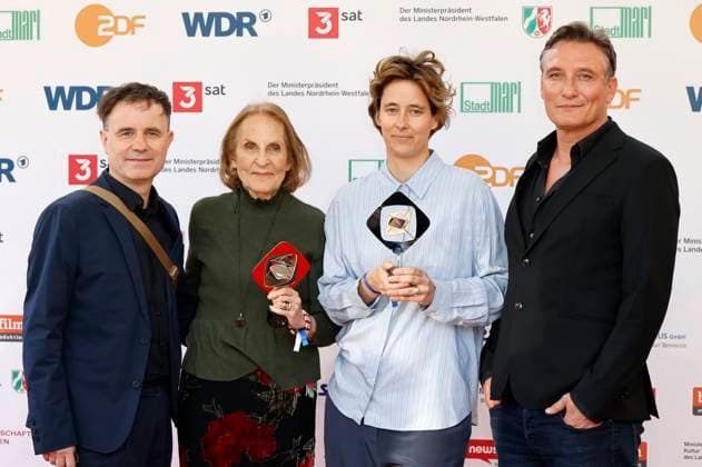 Thomas Wendrich, Gabriela Sperl, Pia Strietmann und Oliver Masucci bei der 61. Verleihung des Grimme Preises 2025 im Theater Marl. Marl, 04.04.2025