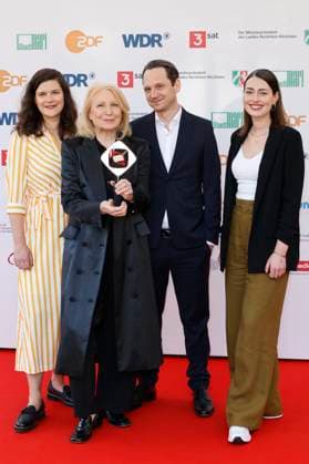 Sophie Averkamp, Maren Kroymann, Sebastian Colley und Maira Inselmann bei der 61. Verleihung des Grimme Preises 2025 im Theater Marl. Marl, 04.04.2025