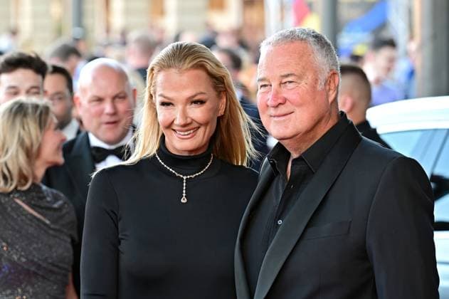 RADIO REGENBOGEN AWARD 2025. Jürgen B. Harder und Franziska von Almsick anläßlich der Verleihung des Medienpreises aus Baden-Württemberg Radio Regenbogen Award am 04.04.2025 im Europapark Rust. 20250404MWI034752