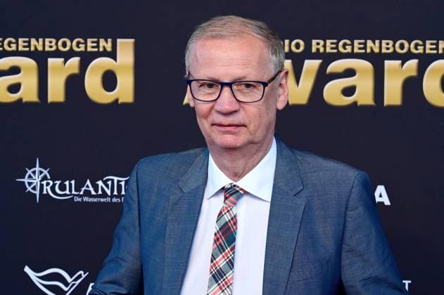 RADIO REGENBOGEN AWARD 2025. Günther Jauch anläßlich der Verleihung des Medienpreises aus Baden-Württemberg Radio Regenbogen Award am 04.04.2025 im Europapark Rust. 20250404MWI035165