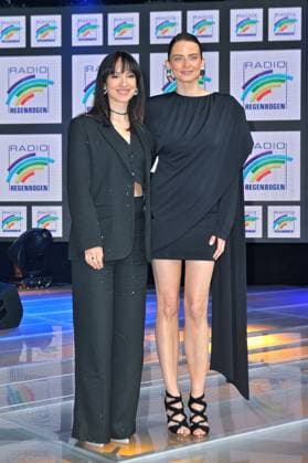 RADIO REGENBOGEN AWARD 2025. Stephanie Stumph und Eva Padberg anläßlich der Verleihung des Medienpreises aus Baden-Württemberg Radio Regenbogen Award am 04.04.2025 im Europapark Rust. 20250405MWI035826