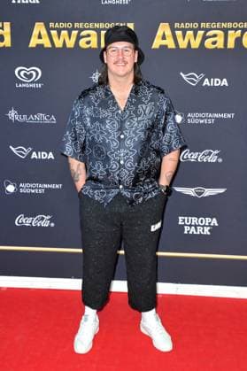 RADIO REGENBOGEN AWARD 2025. Cyril Riley anläßlich der Verleihung des Medienpreises aus Baden-Württemberg Radio Regenbogen Award am 04.04.2025 im Europapark Rust. 20250404MWI034365
