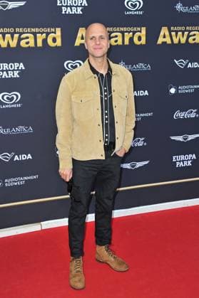 RADIO REGENBOGEN AWARD 2025. Milow anläßlich der Verleihung des Medienpreises aus Baden-Württemberg Radio Regenbogen Award am 04.04.2025 im Europapark Rust. 20250404MWI034447