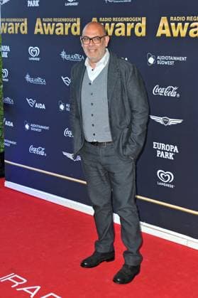 RADIO REGENBOGEN AWARD 2025. Hannes Ringlstetter anläßlich der Verleihung des Medienpreises aus Baden-Württemberg Radio Regenbogen Award am 04.04.2025 im Europapark Rust. 20250404MWI034489