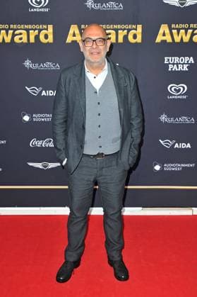RADIO REGENBOGEN AWARD 2025. Hannes Ringlstetter anläßlich der Verleihung des Medienpreises aus Baden-Württemberg Radio Regenbogen Award am 04.04.2025 im Europapark Rust. 20250404MWI034492