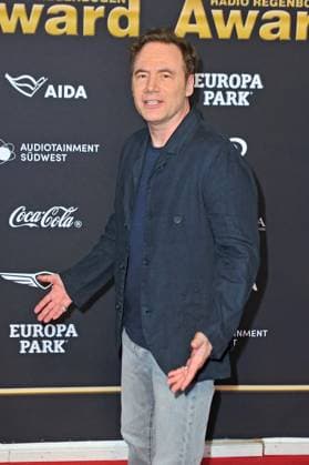 RADIO REGENBOGEN AWARD 2025. Michael Bully Herbig anläßlich der Verleihung des Medienpreises aus Baden-Württemberg Radio Regenbogen Award am 04.04.2025 im Europapark Rust. 20250404MWI034581