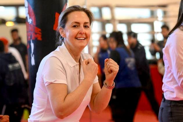 Entertainment Themen der Woche KW14 Princess Claire Visits Sport2be In Anderlecht ANDERLECHT, BELGIUM - APRIL 05: Princess Claire of Belgium pictured performing warm up during a visit to Sport2BE the organisation strives to facilitate the social and professional integration of young people from disadvantaged neighborhoods through sport. on April 05, 2025 in ANDERLECHT, Belgium, 05 04 2025 ANDERLECHT Belgium  Copyright: xPhilipxReynaersx