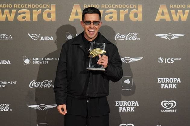 Radio Regenbogen Award 2025 Nico Santos bei der Verleihung vom Radio Regenbogen Award 2025 im Europapark am 04.04.2025 in Rust. Rust Europa-Park Dome Baden-Württemberg
