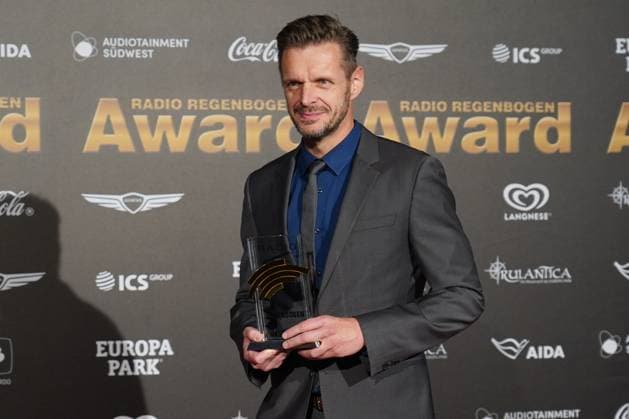 Radio Regenbogen Award 2025 Florian Schroeder bei der Verleihung vom Radio Regenbogen Award 2025 im Europapark am 04.04.2025 in Rust. Rust Europa-Park Dome Baden-Württemberg