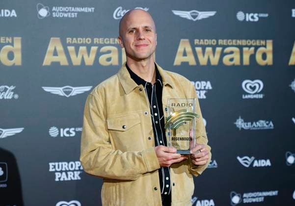 Rust, Germany - April 04, 2025: The 25th Radio Regenbogen Award at Europa-Park with Belgian Musician Milow (Jonathan Ivo Gilles Vandenbroeck) 25th Radio Regenbogen Award at Europa-Park