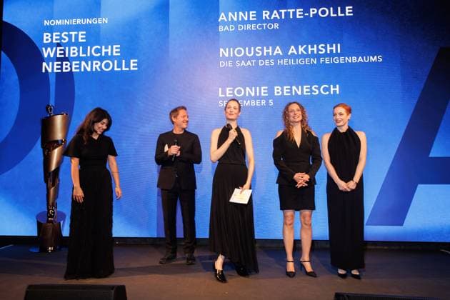 Event - Deutscher Filmpreis 2025 Nominiertenabend Niousha Akhshi, Florian Gallenberger, Vicky Krieps, Anne Ratte-Polle und Leonie Benesch beim Nominiertenabend des Deutschen Filmpreises 2025 in der Fotografiska am 05.04.2025 in Berlin. Copyright: xEventpressxKochanx