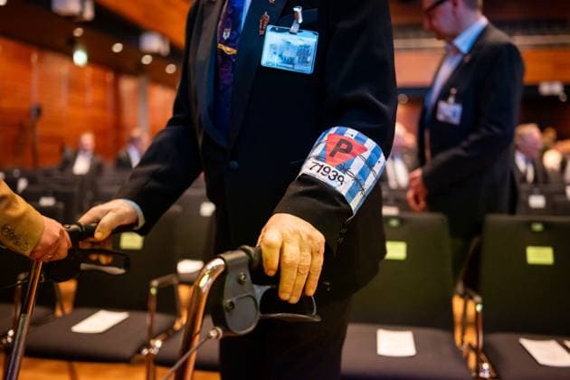 News Themen der Woche KW14 News Bilder des Tages GEDENKAKT - 80. JAHRESTAG DER BEFREIUNG BUCHENWALDS 06 04 2025 - Weimar: Der Zeitzeuge Alojzy Maciak bei der Gedenkveranstaltung. Mit einer Gedenkveranstaltung in der Weimarhalle wird an die Befreiung des Konzentrationslagern Buchenwald vor 80 Jahren erinnert. _________________ *** MEMORIAL ACT 80TH ANNIVERSARY OF THE LIBERATION OF BUCHENWALD 06 04 2025 Weimar Contemporary witness Alojzy Maciak at the memorial event A memorial event in the Weimarhalle commemorates the liberation of the Buchenwald concentration camp 80 years ago