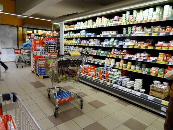 07.04.2025 Supermarkt Kaufland Waldshut Deutschland Einkaufstourismus. Bild : Kaeseabteilung Weichkaese,Butter