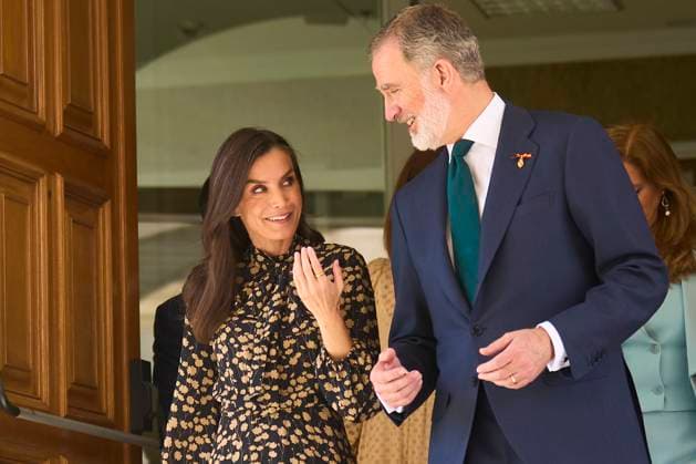 Entertainment Themen der Woche KW15 Entertainment Bilder des Tages Spanish Royals attends Commemoration of the ˜International Day of the Gypsy People™ King Felipe VI of Spain, Queen Letizia of Spain attend Commemoration of the ˜International Day of the Gypsy People™ at Congress of Deputies on April 8, 2025 in Madrid, Spain Photo by IMAGO MPG Madrid Congress of Deputies Madrid Spain  Copyright: xMPGx