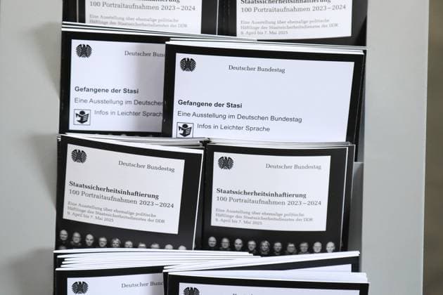 Ausstellungseröffnung Staatssicherheitsinhaftierung Porträt 2023 - 2024 in Berlin Berlin, 8.4..2025 Bilder der Aussellung bei der Ausstellungseröffnung Staatssicherheitsinhaftierung Porträt 2023 - 2024 im Paul-Löbe-Haus in Berlin Berlin Deutschland Copyright: xMatthiasxGränzdörferx