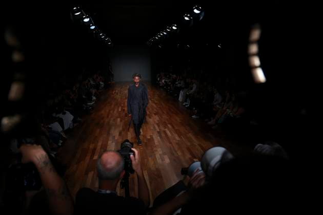 Entertainment Themen der Woche KW15 Entertainment Bilder des Tages Leandro Castro s fashion show at Sao Paulo Fashion Week N59 Sao paulo (sp), 08.04.2025 - fashion spfw n59 leandro castro- fashion show by designer leandro castro at sao paulo fashion week n59, at jk iguatemi, in vila olimpia, this tuesday, april 8, 2025. (Foto: Leco Viana Thenews2 imago images) Leandro Castro s fashion show at Sao Paulo Fashion Week N59  Copyright: xLecoxVianax