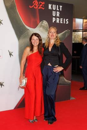 Preisverleihung - B.Z.-Kulturpreis Iris Mareike Steen und Eva Mona Rodekirchen beim B.Z.-Kulturpreis 2025 im Theater am Potsdamer Platz am 08.04.2025 in Berlin. Copyright: xEventpressxKochanx