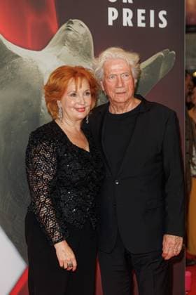 Preisverleihung - B.Z.-Kulturpreis Verena Wengler und Jürgen Prochnow beim B.Z.-Kulturpreis 2025 im Theater am Potsdamer Platz am 08.04.2025 in Berlin. Copyright: xEventpressxKochanx