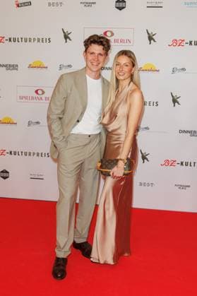 Preisverleihung - B.Z.-Kulturpreis Lennart Betzgen und Celine Rüdebusch beim B.Z.-Kulturpreis 2025 im Theater am Potsdamer Platz am 08.04.2025 in Berlin. Copyright: xEventpressxKochanx