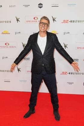 Preisverleihung - B.Z.-Kulturpreis Michi Beck beim B.Z.-Kulturpreis 2025 im Theater am Potsdamer Platz am 08.04.2025 in Berlin. Copyright: xEventpressxKochanx