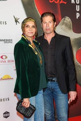 Preisverleihung - B.Z.-Kulturpreis Anouschka Renzi und Marc Zabinski beim B.Z.-Kulturpreis 2025 im Theater am Potsdamer Platz am 08.04.2025 in Berlin. Copyright: xEventpressxKochanx