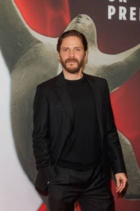 Preisverleihung - B.Z.-Kulturpreis Daniel Brühl beim B.Z.-Kulturpreis 2025 im Theater am Potsdamer Platz am 08.04.2025 in Berlin. Copyright: xEventpressxKochanx