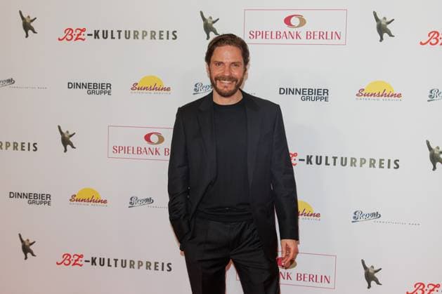 Preisverleihung - B.Z.-Kulturpreis Daniel Brühl beim B.Z.-Kulturpreis 2025 im Theater am Potsdamer Platz am 08.04.2025 in Berlin. Copyright: xEventpressxKochanx
