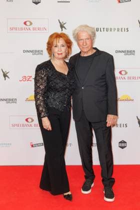 Preisverleihung - B.Z.-Kulturpreis Verena Wengler und Jürgen Prochnow beim B.Z.-Kulturpreis 2025 im Theater am Potsdamer Platz am 08.04.2025 in Berlin. Copyright: xEventpressxKochanx