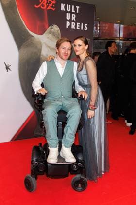 Preisverleihung - B.Z.-Kulturpreis Samuel Koch und Sarah Elena Timpe beim B.Z.-Kulturpreis 2025 im Theater am Potsdamer Platz am 08.04.2025 in Berlin. Copyright: xEventpressxKochanx