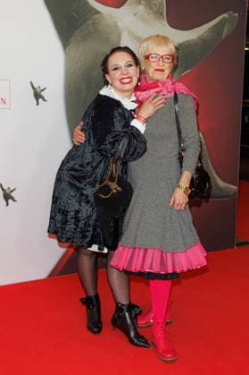 Preisverleihung - B.Z.-Kulturpreis Klara Johanna Hanna Lakomy und Monika Ehrhardt beim B.Z.-Kulturpreis 2025 im Theater am Potsdamer Platz am 08.04.2025 in Berlin. Copyright: xEventpressxKochanx