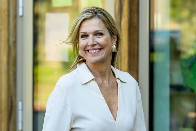 Entertainment Themen der Woche KW15 Entertainment Bilder des Tages Heerlen, The Netherlands, 2025-04-09 16:31:15 HEERLEN, 09-04-2025, Heerlerbaan Queen Maxima during a visit to the Heerlerbaan district in the municipality of Heerlen. The visit highlights how Heerlerbaan as a community deals with challenges such as increasing aging and creating opportunities for young people, and how residents work together on a liveable and safe neighborhood. PHOTO: NLBeeld Patrick van Emst Credit: NL Beeld Patrick van Emst  Copyright: xx x