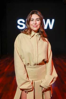 Sao Paulo Fashion Week N59 Fernanda Paes Leme, a Brazilian actress and television presenter, attends the fashion show by designer Weider Silverio at Sao Paulo Fashion Week N59 at JK Iguatemi in Vila Olimpia in Sao Paulo, Brazil, on April 9, 2025. Sao Paulo Sao Paulo Brasil  Copyright: xThenews2x originalFilename: thenews2-fashions250409_npOTq.jpg