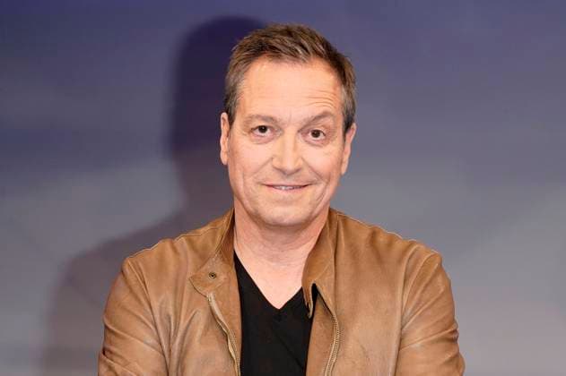 Dieter Nuhr in der ARD-Talkshow maischberger im Studio Berlin Adlershof. Berlin, 09.04.2025 *** Dieter Nuhr on the ARD talk show maischberger in Studio Berlin Adlershof Berlin, 09 04 2025 Foto:xT.xBartillax xFuturexImagex maischberger0904_5427