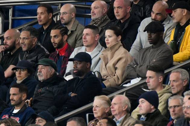 Adriana Lima At PSG vs Aston Villa - Paris Adriana Lima during the UEFA Champions League 2024 25 Quarter Final First Leg match between Paris Saint-Germain (PSG) and Aston Villa FC at Parc des Princes stadium on April 9, 2025 in Paris, France. Photo by Lionel Urman ABACAPRESS.COM Paris France  Copyright: xUrmanxLionel ABACAx