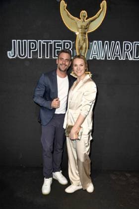 Marc Barthel und Ehefrau Anna HofbauerT beim bei der 47. Verleihung des Jupiter Awards in Hamburg am 10.04.2025