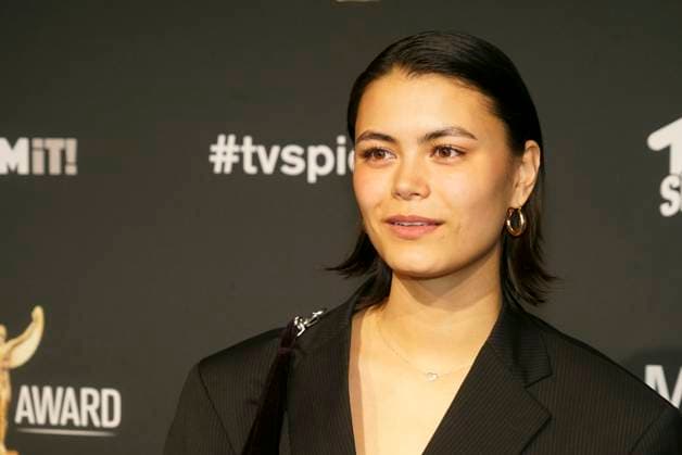 Tomomi Themann, Schauspielerin, zu Gast auf dem roten Teppich bei der Preisverleihung des 47. Jupiter-Award im Altonaer Kaispeicher am 10.04.2025 in Hamburg Hamburg Deutschland
