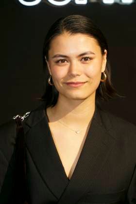 Tomomi Themann, Schauspielerin, zu Gast auf dem roten Teppich bei der Preisverleihung des 47. Jupiter-Award im Altonaer Kaispeicher am 10.04.2025 in Hamburg Hamburg Deutschland