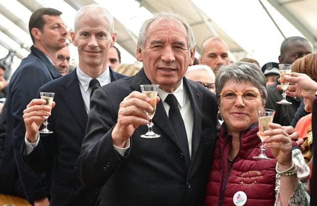 News Themen der Woche KW15 News Bilder des Tages Prime Minister François Bayrou takes part in the 58th International Cheese and Wine Fair in Coulommiers Prime Minister François Bayrou and MP Franck Riester take part in the 58th International Cheese and Wine Fair in Coulommiers, France on April 11, 2025 Christian Liewig Bestimage France s Prime Minister and France s Minister for Agriculture and Food Sovereignty take part in the 58th International Cheese and Wine Fair in Coulommiers, France on April 11, 2025 Coulommiers France  Copyright: xChristianxLiewigx xBestimagexChristianxLiewigx xBestimagex