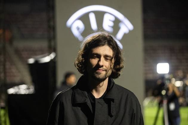SÃO PAULO, SP - 11.04.2025: 59TH EDITION OF SÃO PAULO FASHION WEEK - Mercado Livre Arena Pacaembu hosts the last show of SPFW N59. The event, by the Piet brand, takes place on Friday night (11) in São Paulo, SP. In the photo, designer Pedro Andrade. x2720796x  RodileixMorais