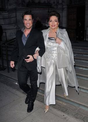 Bilder des Jahres 2025, Entertainment 04 April Cartier Exhibition VIP private view, London guest and Dame Joan Collins at the Cartier Exhibition VIP private view, Victoria & Albert Museum, Cromwell Road, on Wednesday 09 April 2025 in London, England, UK. CAP CAN CAN London UK Great Britain Copyright: xCanxNguyen CapitalxPicturesx