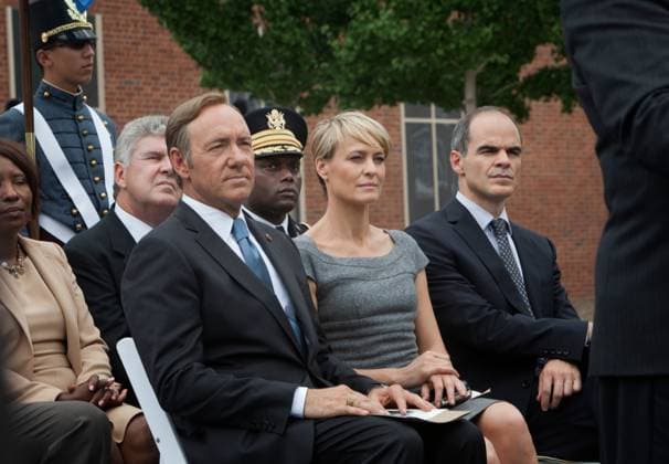 House of Cards- filmstill Kevin Spacey, Robin Wright and Michael Kelly in House of Cards (Season 1) - - - EDITORIAL USE ONLY Copyright: xPatrickxHarbronx