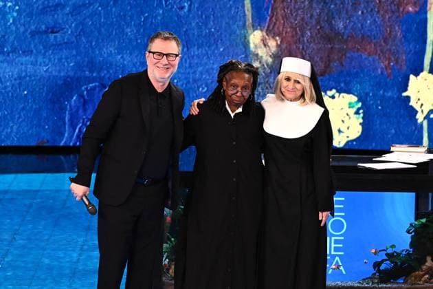 Entertainment Themen der Woche KW15 Entertainment Bilder des Tages Milan, Che Tempo Che Fa broadcast - Nine. Milan, Transmission Che Tempo Che Fa - Nine. In the photo Fabio Fazio, Whoopi Goldberg, Luciana Littizzetto Milan Italy  Copyright: xIPA ABACAx