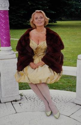 DAS ERBE DER GULDENBURGS, ZDF Serie, 1987-1990, Bild: Schauspielerin Ruth-Maria Kubitschek als Margot von Balbeck Copyright: HartwigxValdmanis Nur redaktionelle Nutzung. Editorial usage only. VAL_7205004676