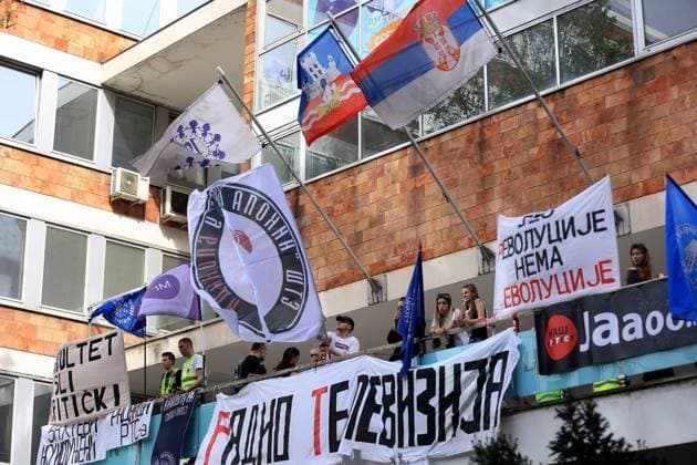 News Themen der Woche KW16 News Bilder des Tages 16.04.2025 Belgrade(Serbia) Politics Life Protest Third day of blockade of radio tv of Serbia RTS by students and citizens. Due to non-objective reporting