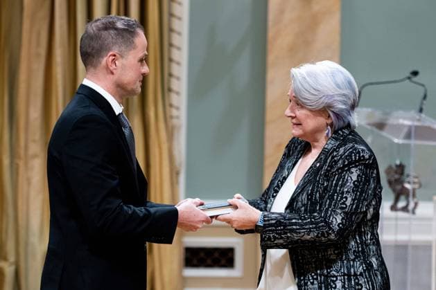 April 17, 2025, Ottawa, On, Canada: Gov. Gen. Mary Simon, right, presents vÃ¢ric Fontaine with the Governor GeneralöÄÃ s Literary Award in Translation for Ristigouche: Le long cours de la rivivÂ®re sauvage during a ceremony at Rideau Hall in Ottawa, on Thursday, April 17, 2025. Ottawa Canada  - ZUMAc35_ 20250417_zaf_c35_055 Copyright: xSpencerxColbyx