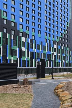Creative Highlights World Bunte Fassade auf moderner Architektur, Montreal, Provinz Quebec, Kanada, Nordamerika Colourful facade on modern architecture, Montreal, Province of Quebec, Canada, North America Copyright: imageBROKER GuentherxSchwermer iblgsc13147133.jpg