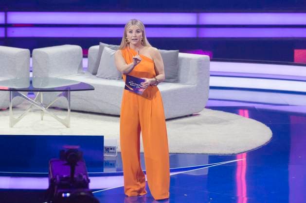 Die Beatrice Egli Show, TV-Show im Studio Adlershof, Berlin, 08.04.2025 Beatrice Egli bei der Beatrice Egli Show im Studio Berlin Adlershof am 08.04.2025. Die Ausstrahlung erfolgt am Ostersamstag, 19. April 2025, 20:15 Uhr, im Ersten. Berlin Studio Adlershof Berlin Deutschland *** The Beatrice Egli Show, TV Show in Studio Adlershof, Berlin, 08 04 2025 Beatrice Egli at the Beatrice Egli Show in Studio Berlin Adlershof on 08 04 2025 The broadcast will take place on Easter Saturday, April 19, 2025, 8 15 p.m., in the First Berlin Studio Adlershof Berlin Germany Copyright: xGüntherxDornx